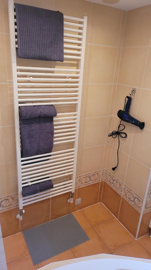 Excellent Apartments Central 3 Min Walk From The Colonnade Karlovy Vary Exterior photo